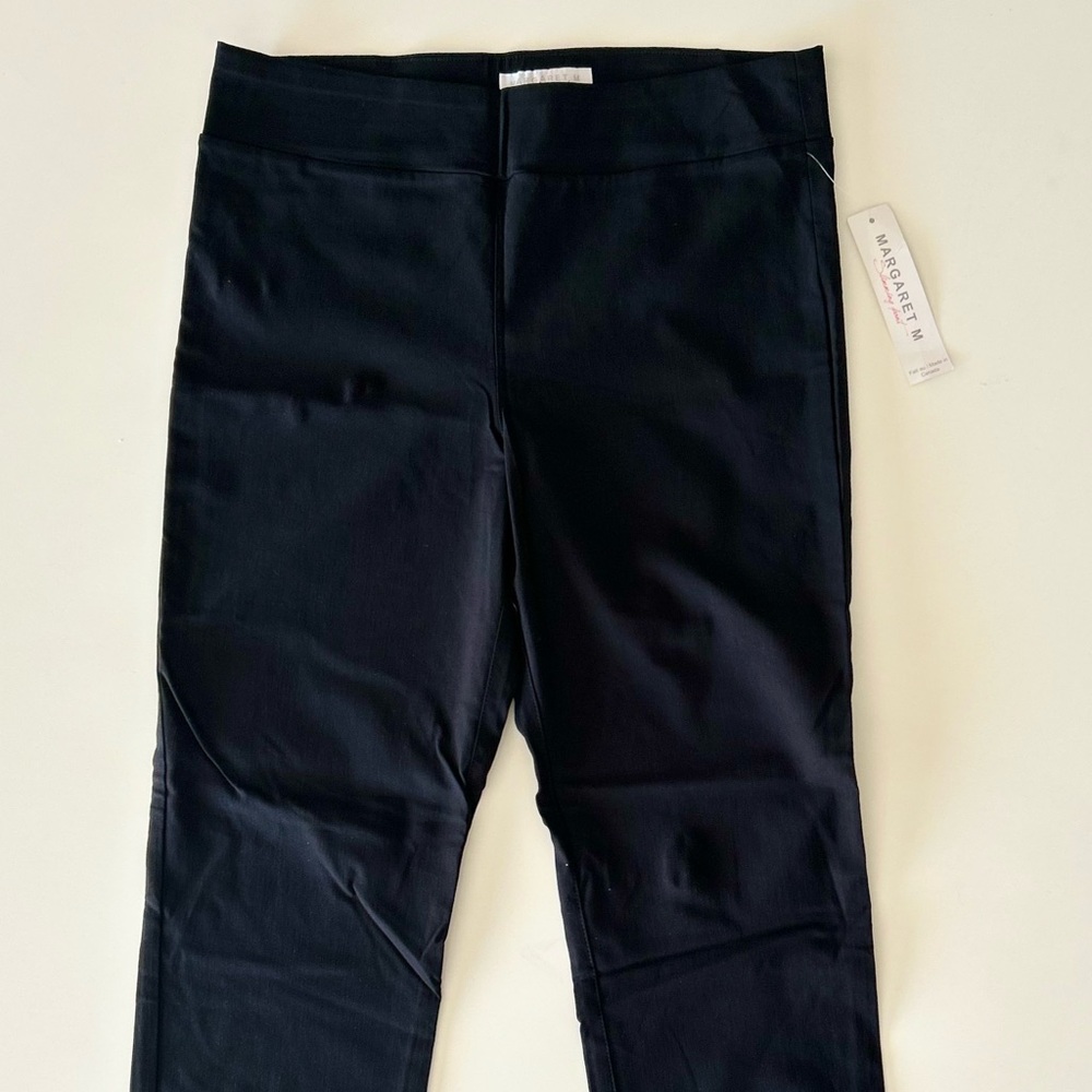 NWT - Margaret M Black Slimming Straight Pants Women’s size L Style 4032SF